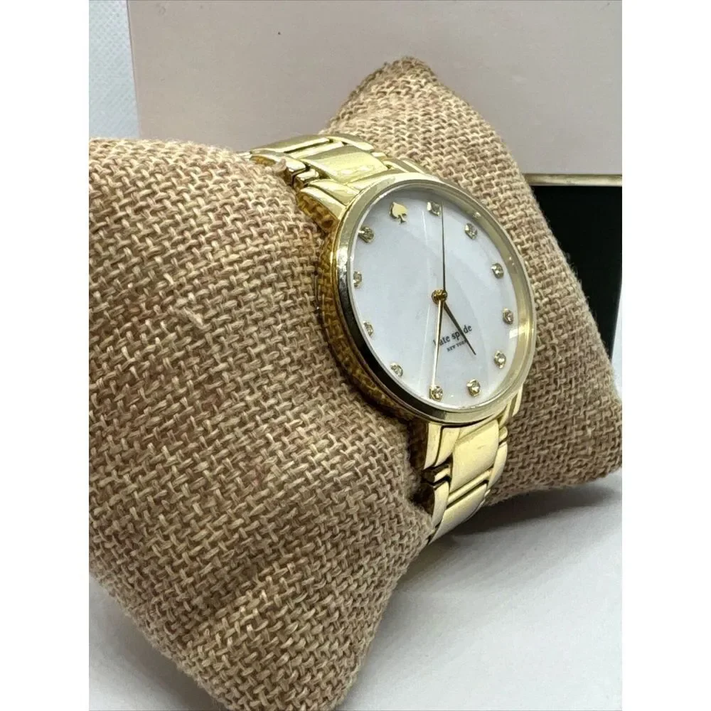 Kate Spade New York 0007 Women's Gold Stainless Steel Analog Dial Watch JNA109